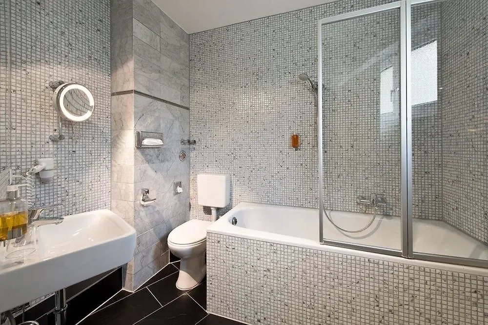 ***  Alfa Hotel Берлин Германия