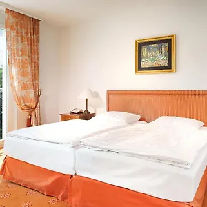 Victor's Residenz-hotel Mitte Отель