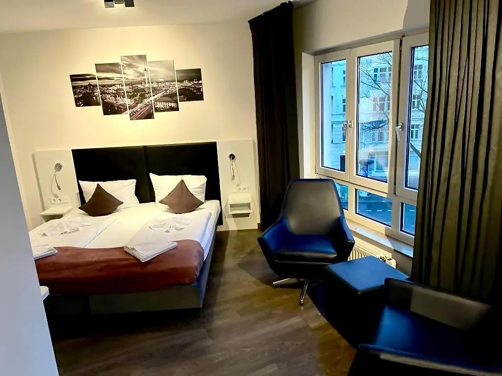 Alfa Hotel Berlin 3*,  Almanya