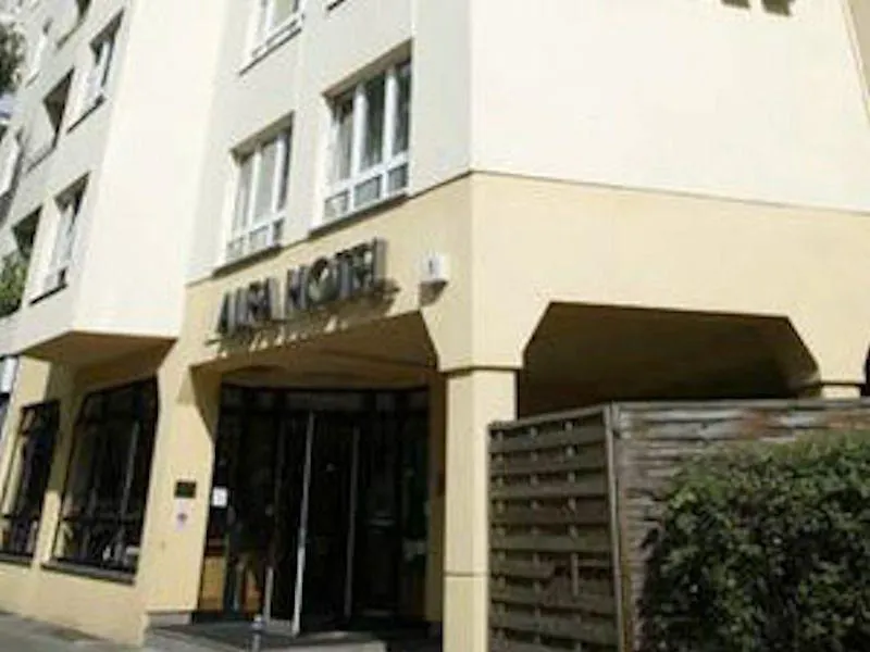 Alfa Hotel Berlin 3*,
